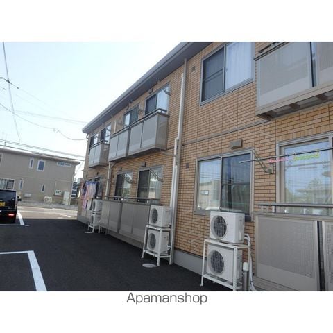リブレストの玄関写真