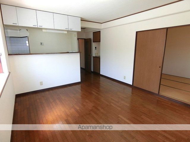 瓦宮住宅の内装写真