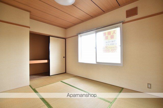 鳴海レジデンスD棟の内装写真