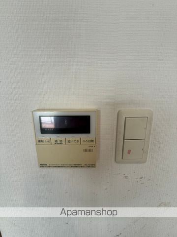 ファーネスト箱崎九大前レジスタの内装写真