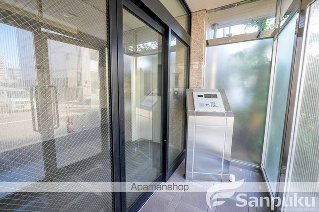 アメニエス萱町の玄関写真