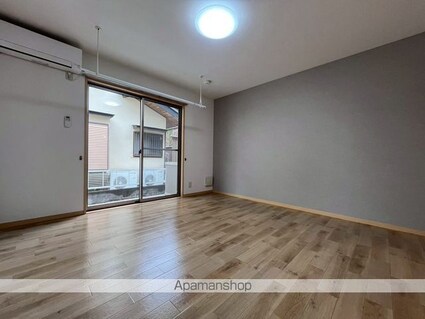 エステート泉塚[1K/26.5m2]のリビング・居間