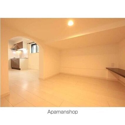 ＳＯＬＩＤ栄生[1R/25.4m2]の内装1