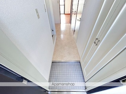 ラポール小町[1DK/29.26m2]の玄関