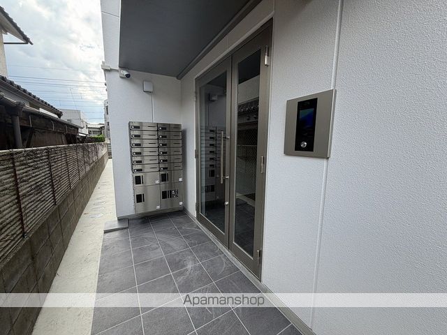 ラ グランデ吹田泉町の玄関写真