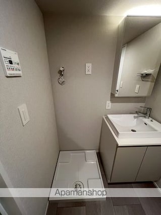 東京都中野区弥生町２丁目[1LDK/30.8m2]の内装1