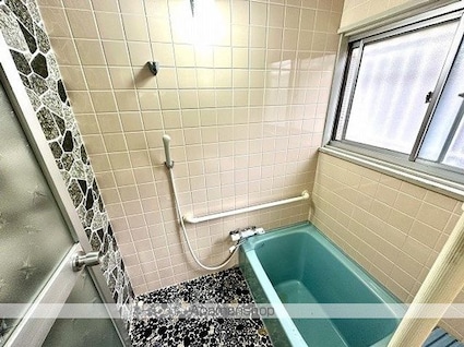 内原戸建１３４－３[5LDK/107m2]のバス