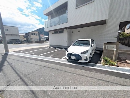 メゾン　ソラーナ[2LDK/49.97m2]の駐車場