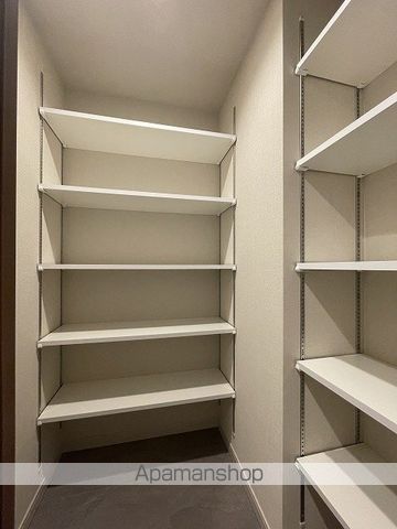 レジディア仙台北四番丁プレイスの内装写真