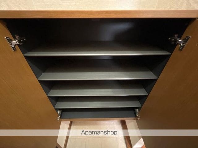 ロイヤルタウン松崎 ABの内装写真