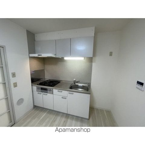 URBIS高円寺の内装写真