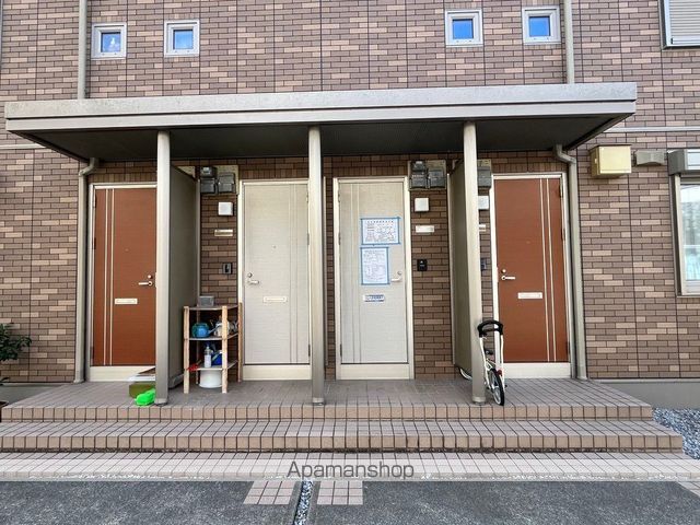 ソーラーQ.B.Tの玄関写真
