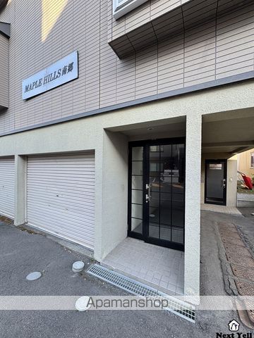 MAPLEHILLS南郷の玄関写真