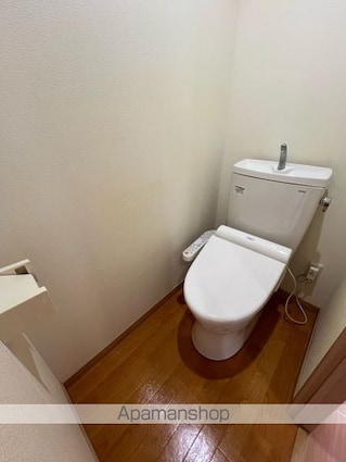 タロックス新居浜[2LDK/64.26m2]のトイレ