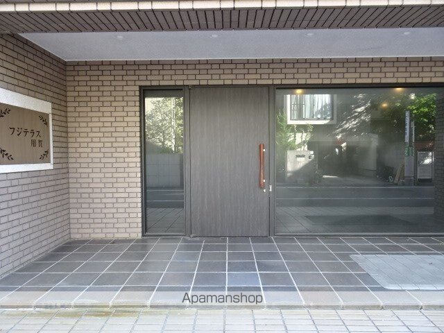 フジテラス用賀[1R/25.82m2]のエントランス