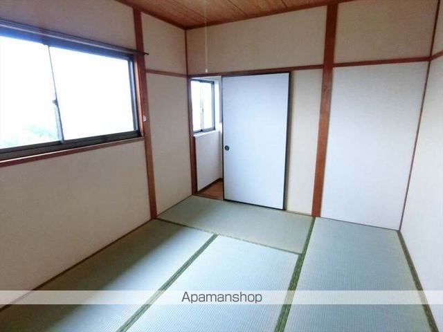 柳河内貸家E棟の内装写真