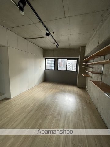 SENSE UMEKITAの内装写真