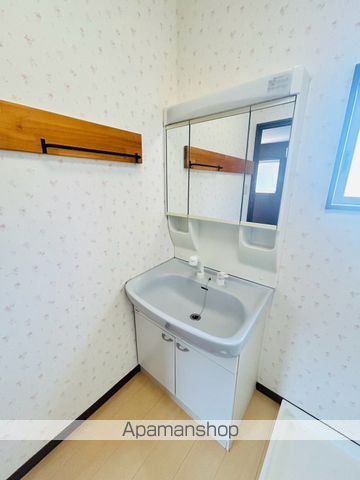 山科貸家2階の内装写真