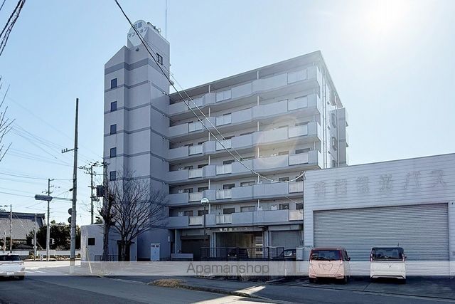日峯マンションの外観写真