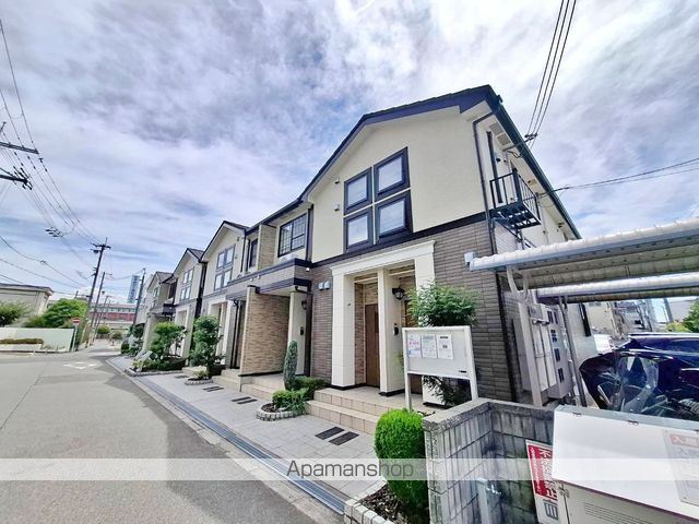 ゾーナ・オヴェストの外観写真