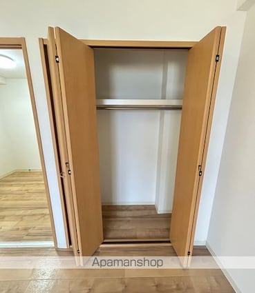 ラ・ミア・カーザ梅北[1DK/27.05m2]の収納