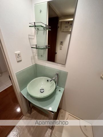RESIUR−HUMEDAAXIAの内装写真