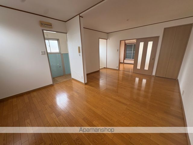 友田ハイツIIの内装写真
