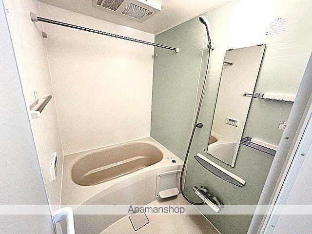 ミレイ ウエストの内装写真