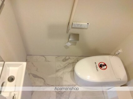 ザ・パークハビオ板橋区役所前[1DK/33.08m2]のトイレ