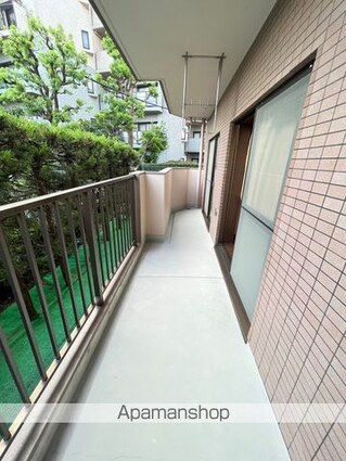 ロイヤルパレス[4LDK/101.63m2]のバルコニー