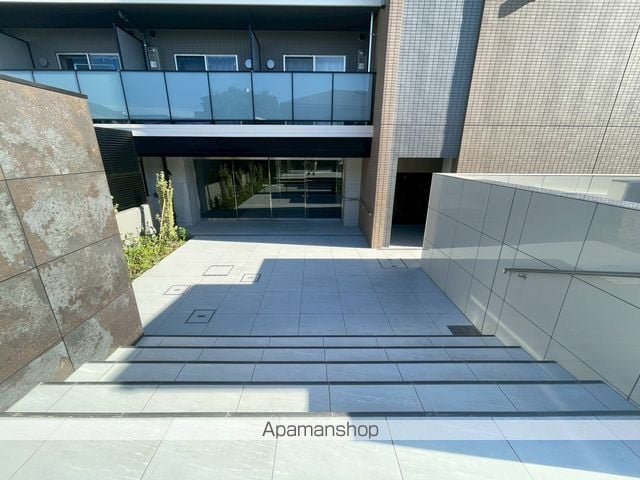 ラフィスタ鷺ノ宮の玄関写真