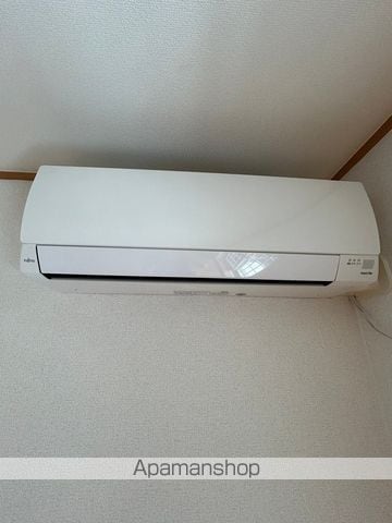 ラシーヌIIの内装写真