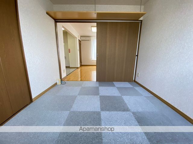 PLAINの内装写真