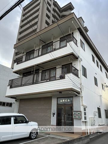 山成ビルの外観写真