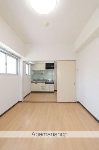 トーカン伊勢佐木町キャステールの内装写真
