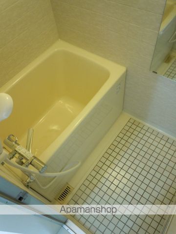 グロリア与力の内装写真
