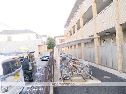サンクレール[1LDK/33m2]の駐車場