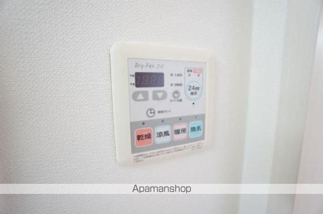 クラウンハイム北心斎橋フラワーコートの内装写真