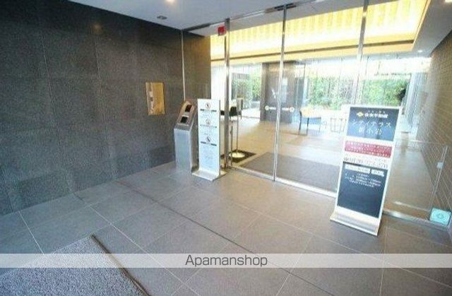 シティテラス新小岩の玄関写真