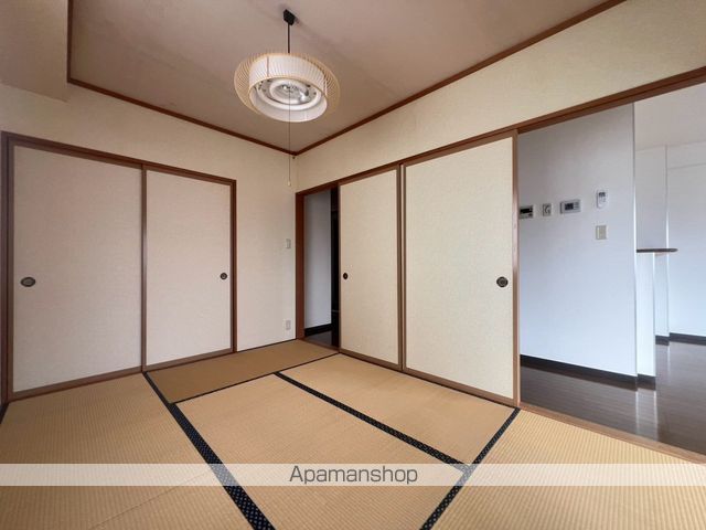 ロイヤルパレス上所の内装写真
