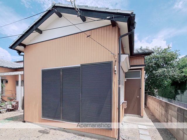 つくばエクスプレス 八潮駅 バス乗車時間：9分 最寄りバス停で下車 徒歩3分 1階建 築43年の外観写真