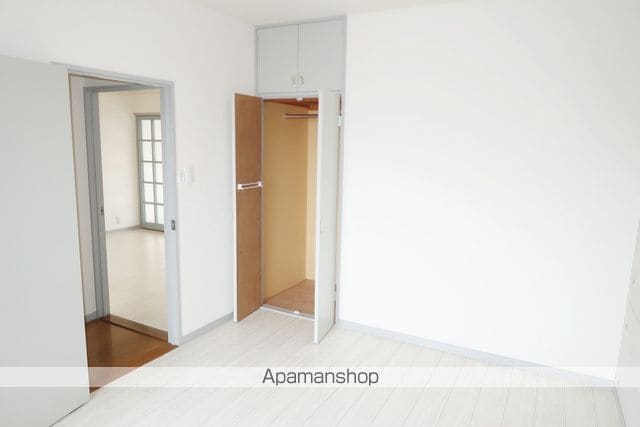 apartment 埼玉県入間市高倉１丁目9-54
地図を見る