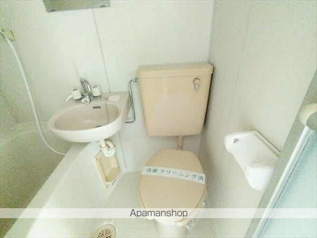 ロイヤルハイツ堀之内の内装写真