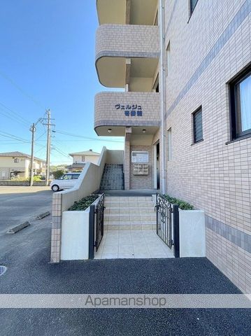ヴェルジュ壱番館の玄関写真