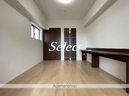 神奈川県横浜市南区通町２丁目[1K/21.75m2]のリビング・居間