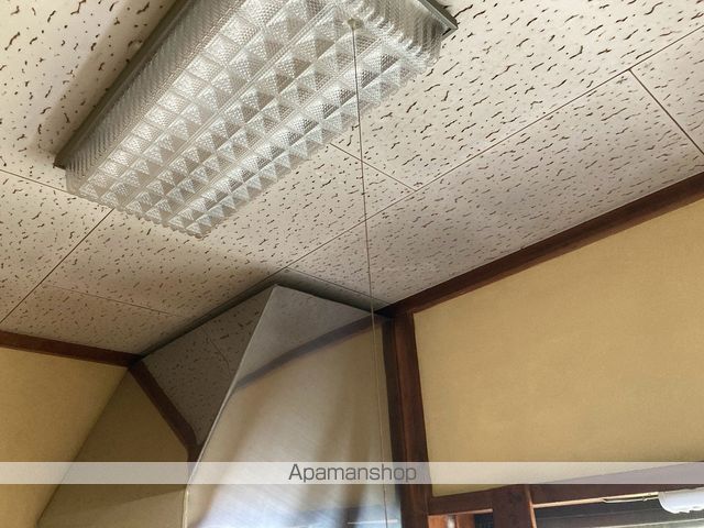 平塚市 1階建 築55年の内装写真