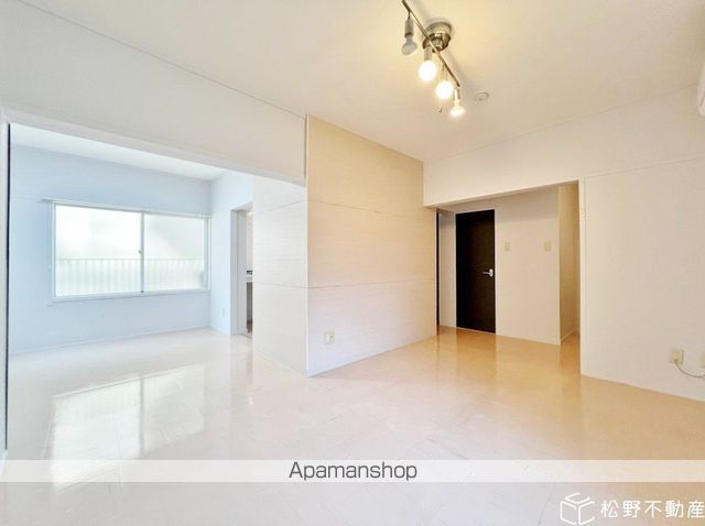 52−3 L−PLOT APARTMENTの内装写真