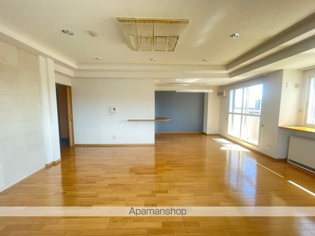 シェイクスピア宮の沢の内装写真