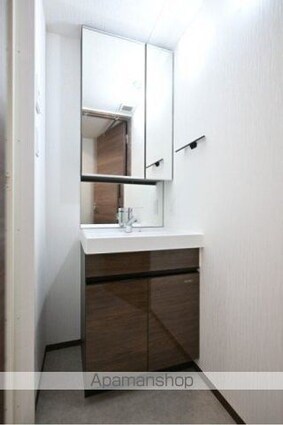 ＧＲＡＮＳＩＴＥ　ＮＡＫＡＭＥＧＵＲＯ[1K/25.44m2]の洗面所