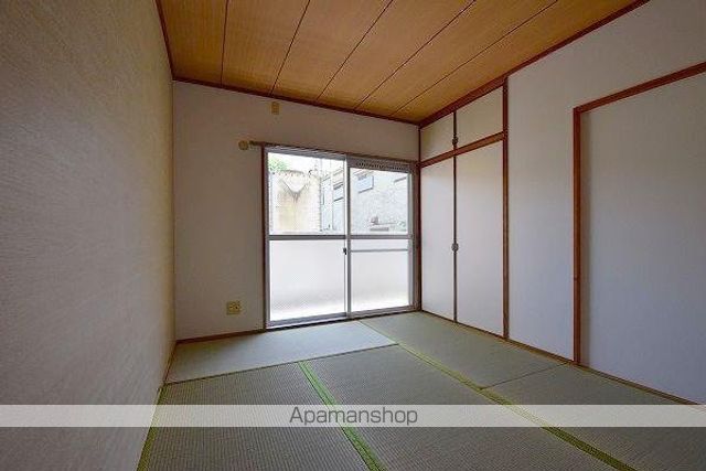 ワンカラー北斎院の内装写真